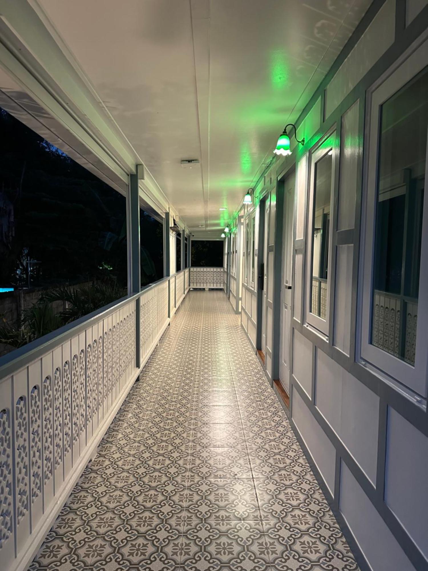 Baan Debtida Hotel Bangkok Buitenkant foto